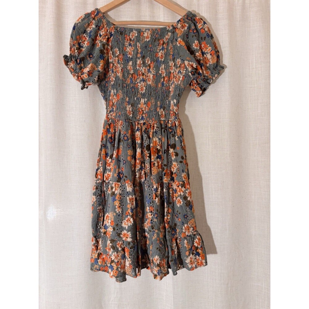 Angie Women’s S Gray Floral Cotton-Rayon Eyelet Smocked V-Neck Puff Sleeve Dress - Picture 9 of 16